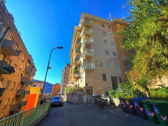 Appartamento in vendita di 95 m² in Via Luigi Achille Riva, 57