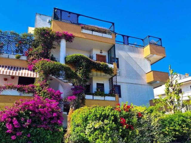 Appartamento in vendita di 95 m² in Via Manfredi
