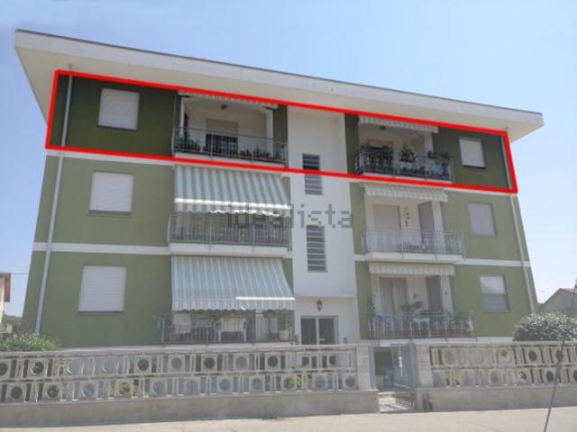 Appartamento in vendita di 95 m² in Via Martiri della Libertà, 24