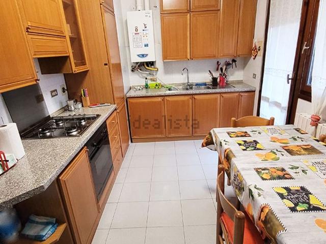 Appartamento in vendita di 95 m² in Via Martiri di Monte Sole, 9