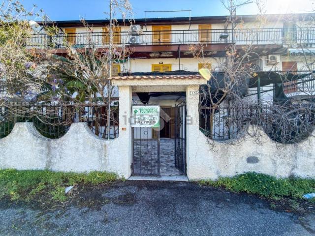 Appartamento in vendita di 95 m² in Via Marinella, 15