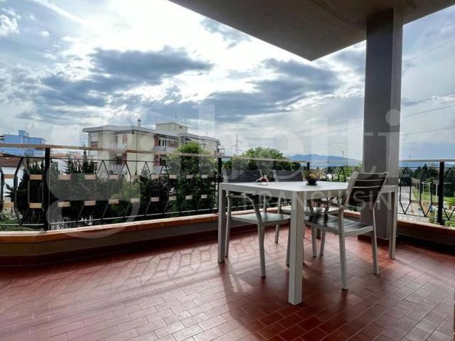 Appartamento in vendita di 95 m² in Via Massetana, 21