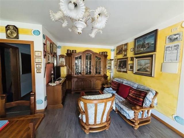 Appartamento in vendita di 95 m² in Via Matteotti
