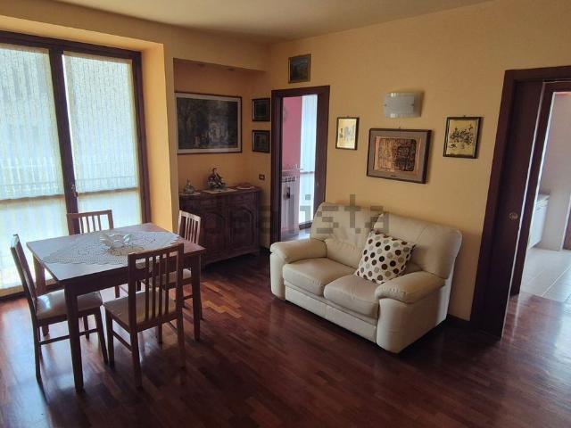 Appartamento in vendita di 95 m² in Via Mezzano, 53
