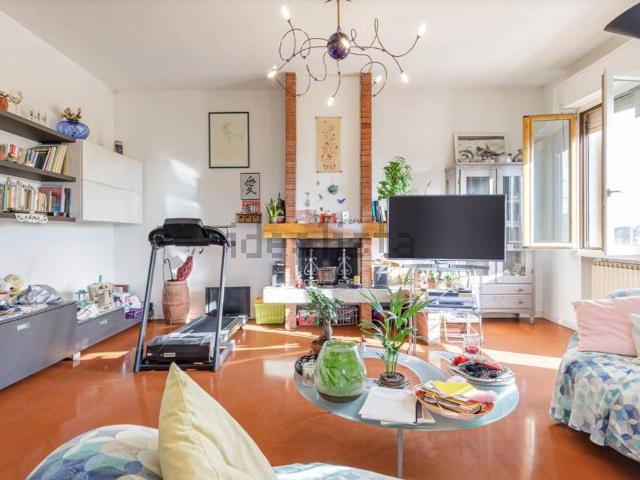 Appartamento in vendita di 95 m² in Via Michelangelo Buonarroti, 17