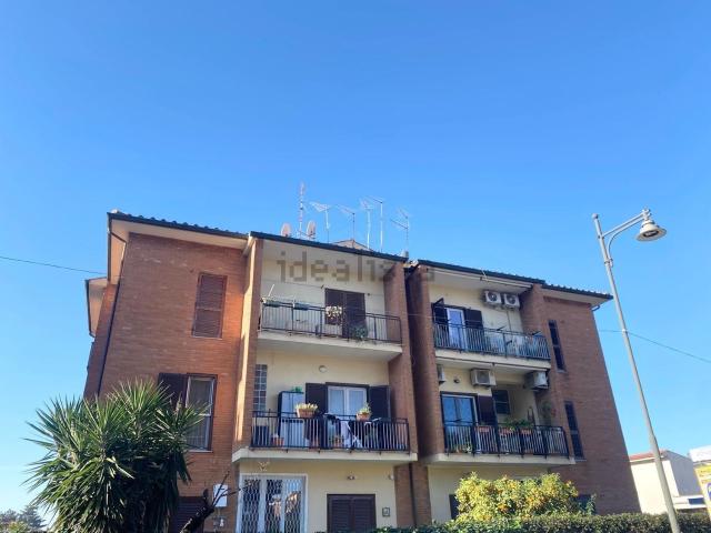 Appartamento in vendita di 95 m² in Via Mura dei Francesi, 45