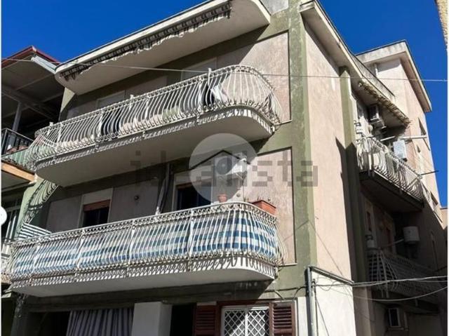 Appartamento in vendita di 95 m² in Via Mustica Giuseppe, 1