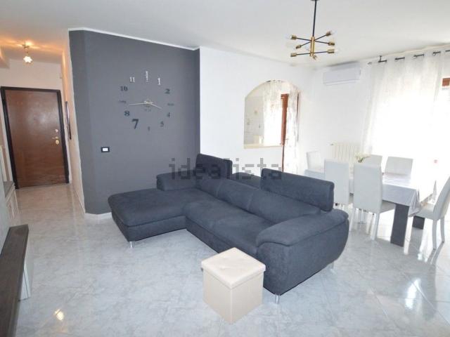 Appartamento in vendita di 95 m² in Via Orazio Flacco, 82