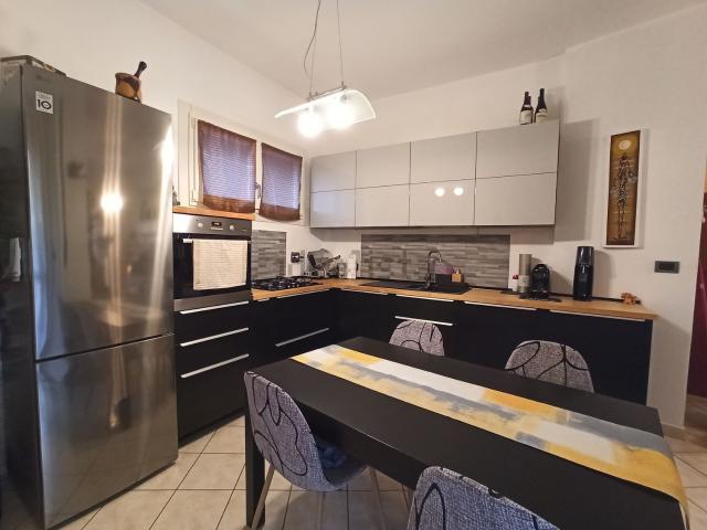 Appartamento in vendita di 95 m² in Via Paolo della Cella, 22