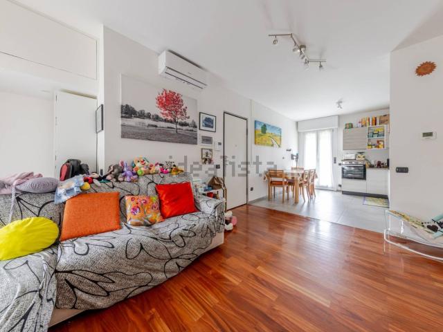 Appartamento in vendita di 95 m² in Via Paolo Mezzanotte, 4
