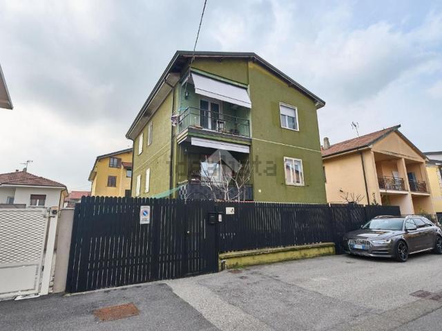 Appartamento in vendita di 95 m² in Via Papa Giovanni XXIII, 7