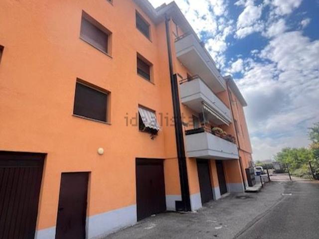 Appartamento in vendita di 95 m² in Via per Zavanasco, 2