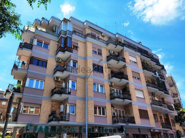 Appartamento in vendita di 95 m² in Via Pio Foà