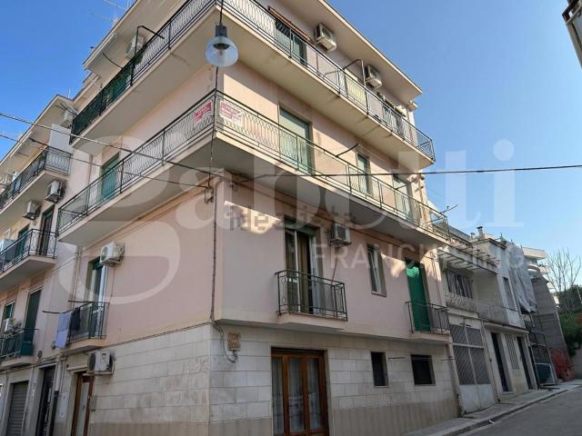 Appartamento in vendita di 95 m² in Via Pietro Toselli, 42