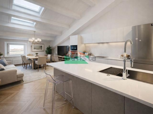 Appartamento in vendita di 95 m² in Via Pier Traversari