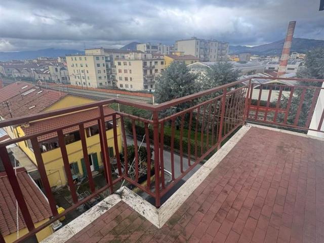 Appartamento in vendita di 95 m² in Via Pistoiese