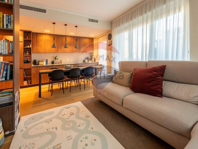 Appartamento in vendita di 95 m² in Via Pola, 2
