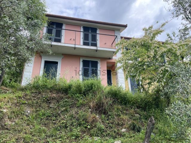 Appartamento in vendita di 95 m² in Via Posato