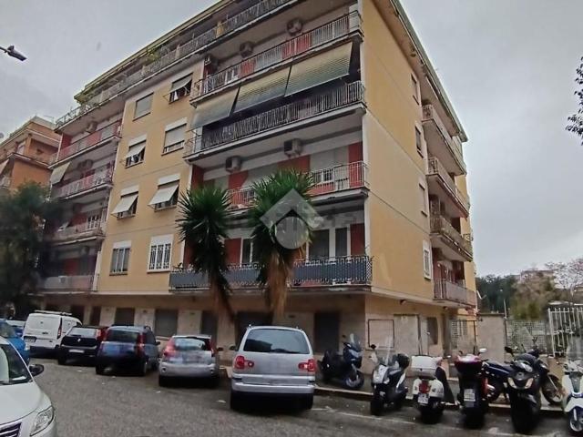 Appartamento in vendita di 95 m² in Via Raimondo Montecuccoli, 14
