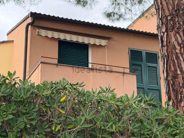 Appartamento in vendita di 95 m² in Via Ravezza, 88