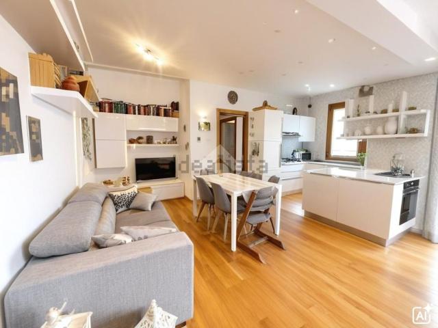 Appartamento in vendita di 95 m² in Via Remondina, 89