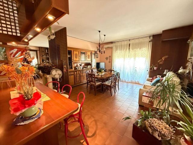 Appartamento in vendita di 95 m² in Via Rinascimento