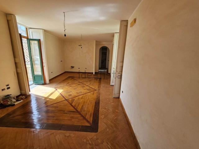 Appartamento in vendita di 95 m² in Via Romualdo II Guarna, 21