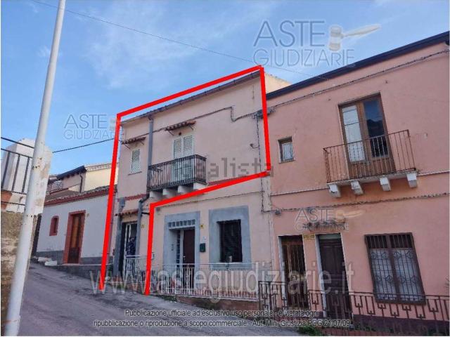 Appartamento in vendita di 95 m² in Via Roma, 126