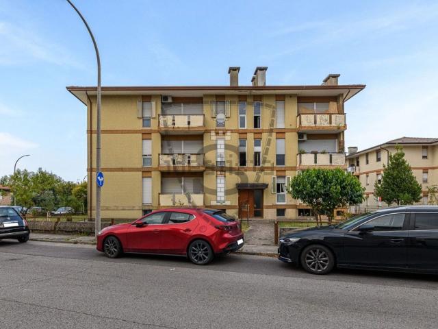 Appartamento in vendita di 95 m² in Via Romagna, 9