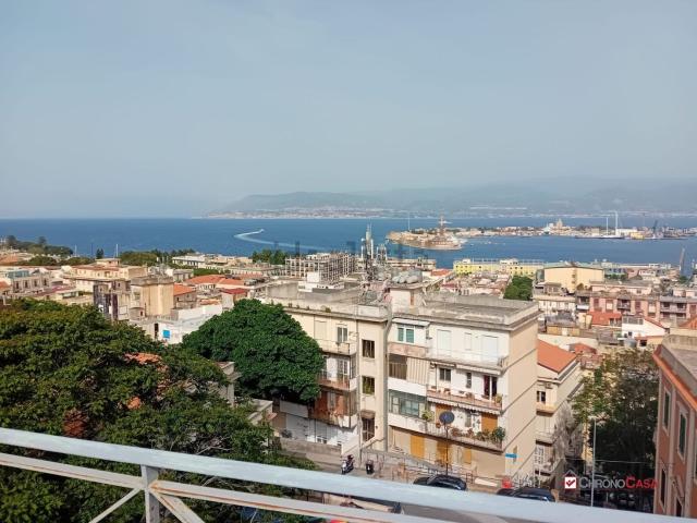 Appartamento in vendita di 95 m² in Via Rocca Guelfonia