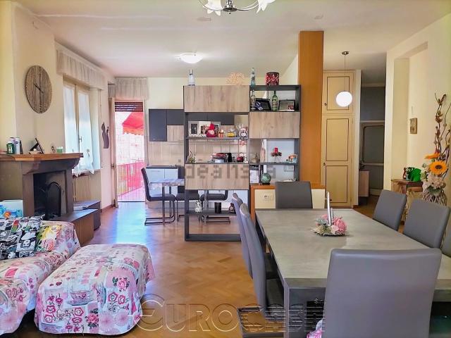 Appartamento in vendita di 95 m² in Via Rodolfo Morandi