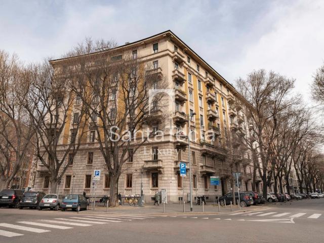 Appartamento in vendita di 95 m² in Via Ruggero di Lauria, 2