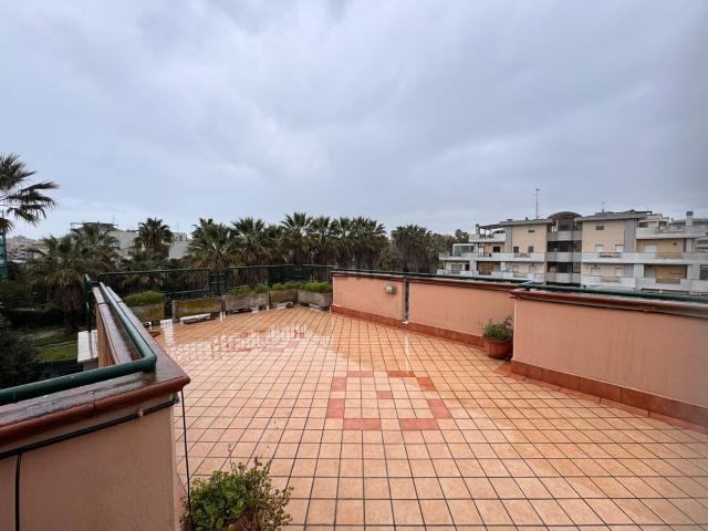 Appartamento in vendita di 95 m² in Via Scipione Borghese, 21