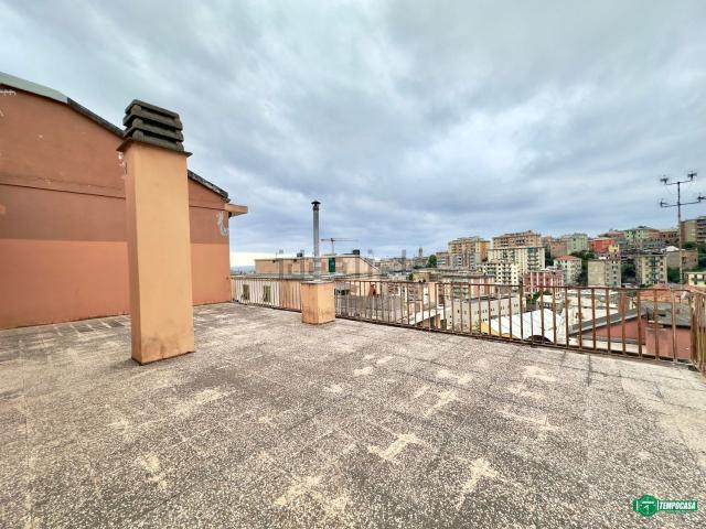 Appartamento in vendita di 95 m² in Via Santa Maria del Priano, 8