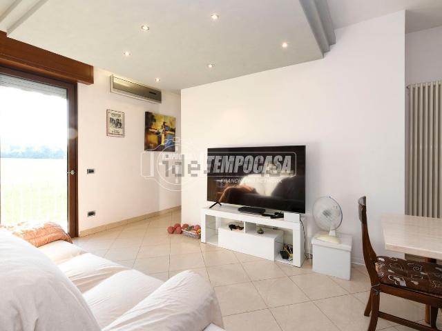 Appartamento in vendita di 95 m² in Via San Benedetto
