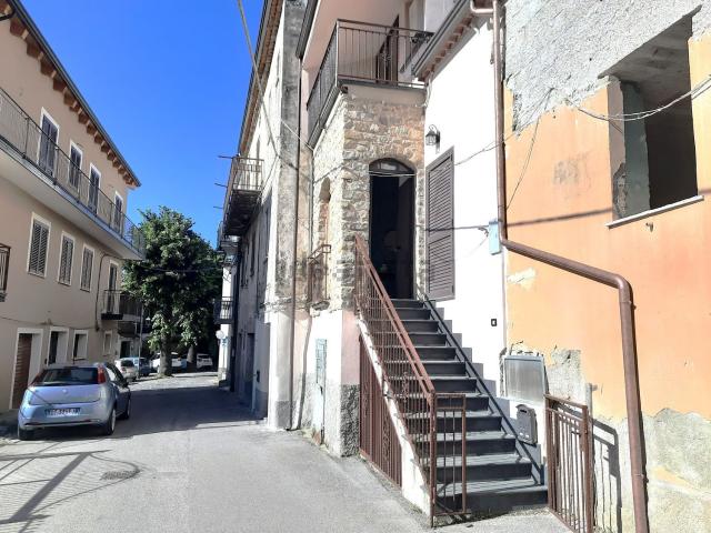 Appartamento in vendita di 95 m² in Via San Felice, 2