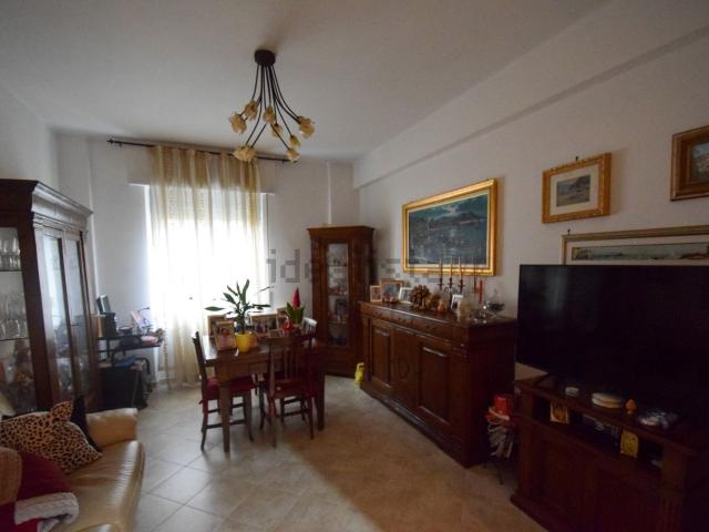 Appartamento in vendita di 95 m² in Via San Romolo, 41
