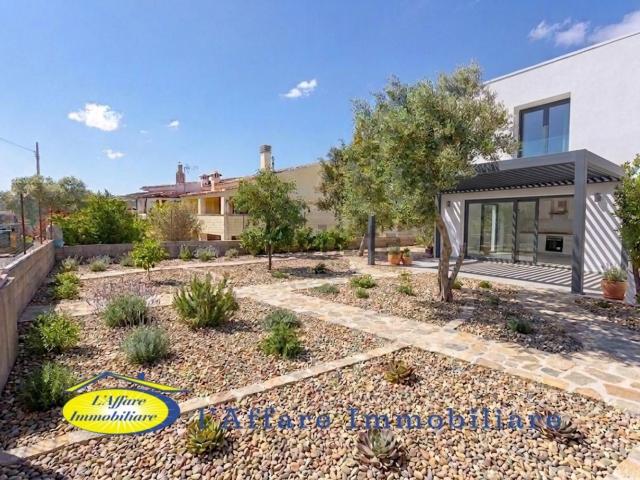Appartamento in vendita di 95 m² in Via Sandro Pertini