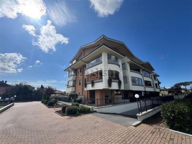 Appartamento in vendita di 95 m² in Via Salorno