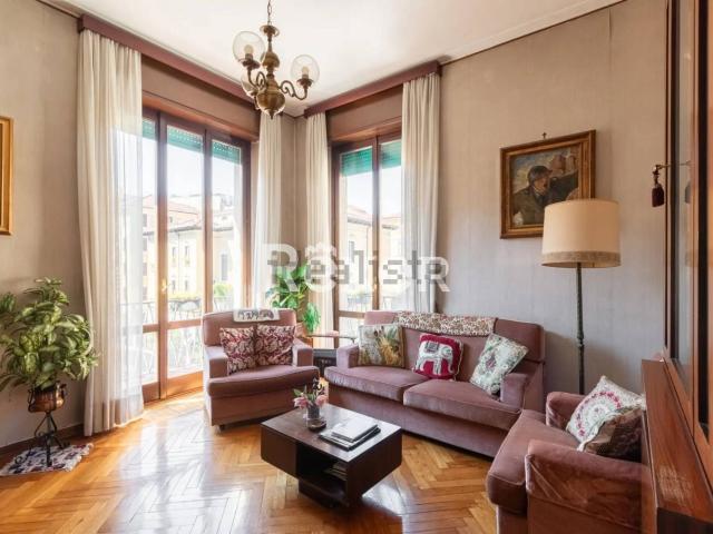 Appartamento in vendita di 95 m² in Via Serviliano Lattuada, 8