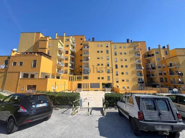 Appartamento in vendita di 95 m² in Via Sicilia