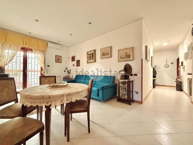 Appartamento in vendita di 95 m² in Via Solfatara