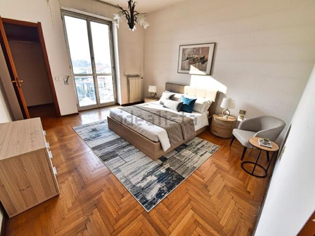 Appartamento in vendita di 95 m² in Via Sporting Mirasole, 54
