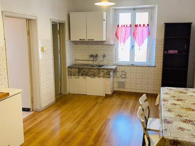 Appartamento in vendita di 95 m² in Viale Camillo Benso di Cavour