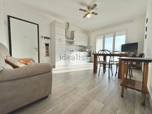 Appartamento in vendita di 95 m² in Viale Euclide, 37