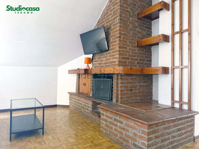 Appartamento in vendita di 95 m² in Viale Europa, 36