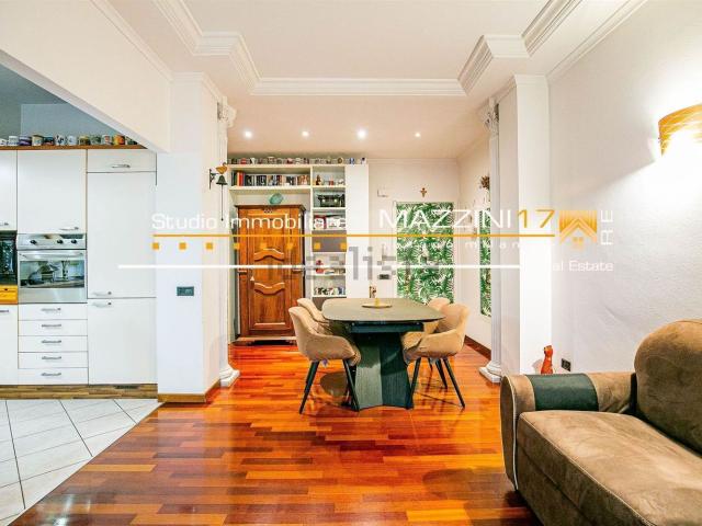 Appartamento in vendita di 95 m² in Viale G. Marconi, 14