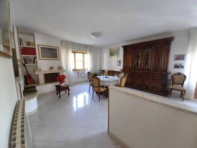 Appartamento in vendita di 95 m² in Viale Roma