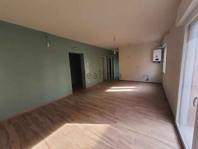 Appartamento in vendita di 95 m² in Viale Trieste, 55