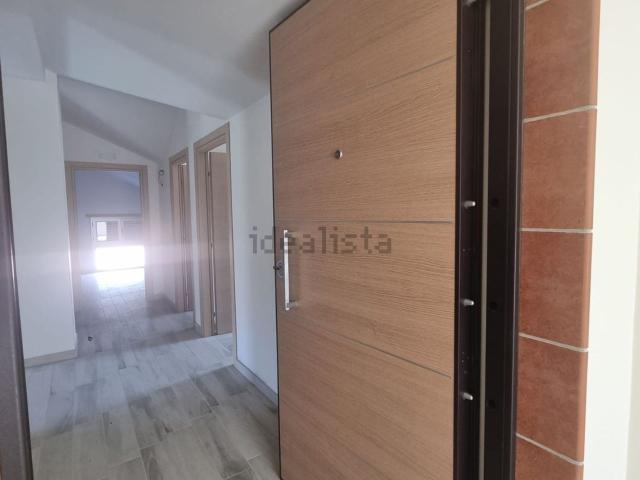 Appartamento in vendita di 95 m² in Viale 3 Marzo 1970, 223